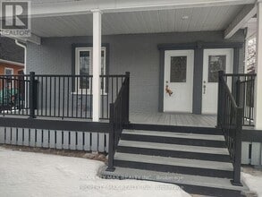 14 Burton St in Belleville, ON - Building Photo - Building Photo