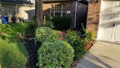 2830 Spring Dusk Dr in Spring, TX - Building Photo - Building Photo