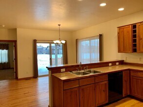 853 Jardine Ave in Bozeman, MT - Building Photo - Building Photo