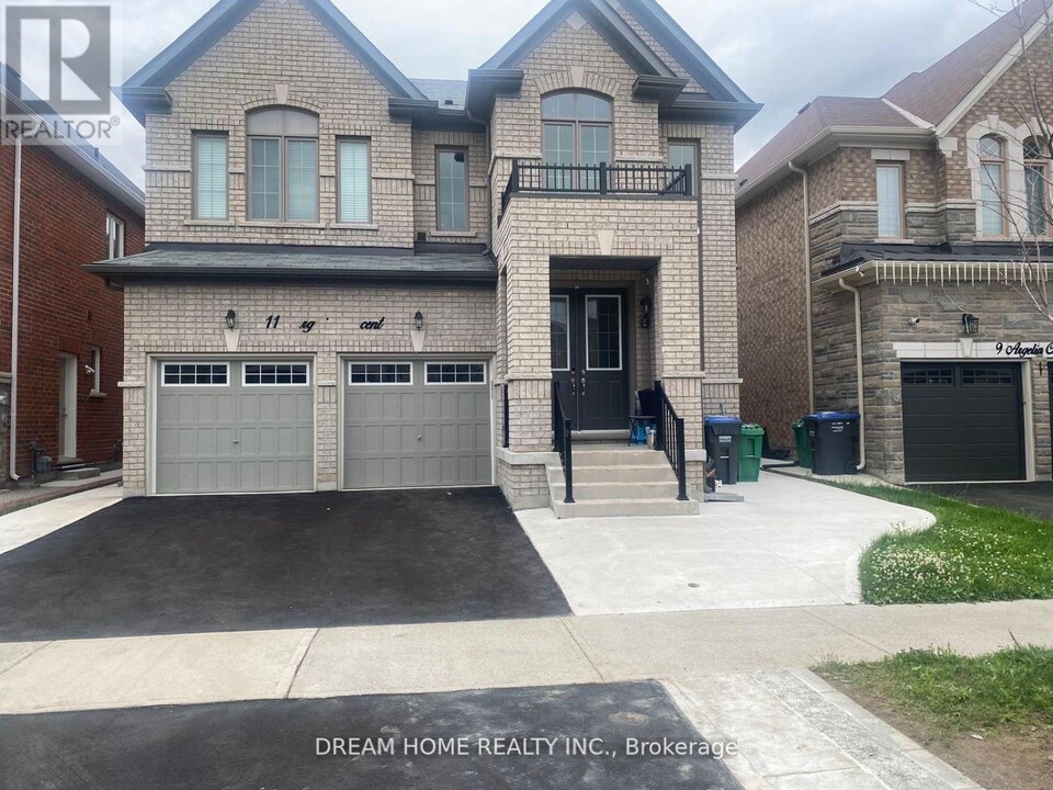 11 ARGELIA Crescent in Brampton, ON - Building Photo