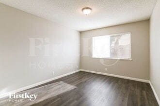 4684 El Canasta Way in Las Vegas, NV - Building Photo - Building Photo