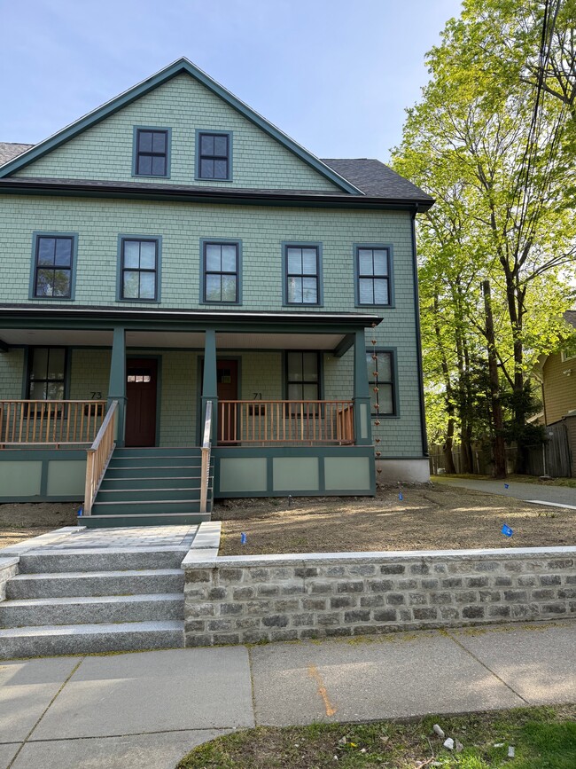property at 71 W Pine St