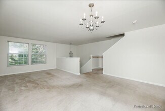 1453 Blackhawk Ct in Wood Dale, IL - Building Photo - Building Photo