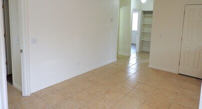 3243 N Lomalai St in Kingman, AZ - Building Photo - Building Photo