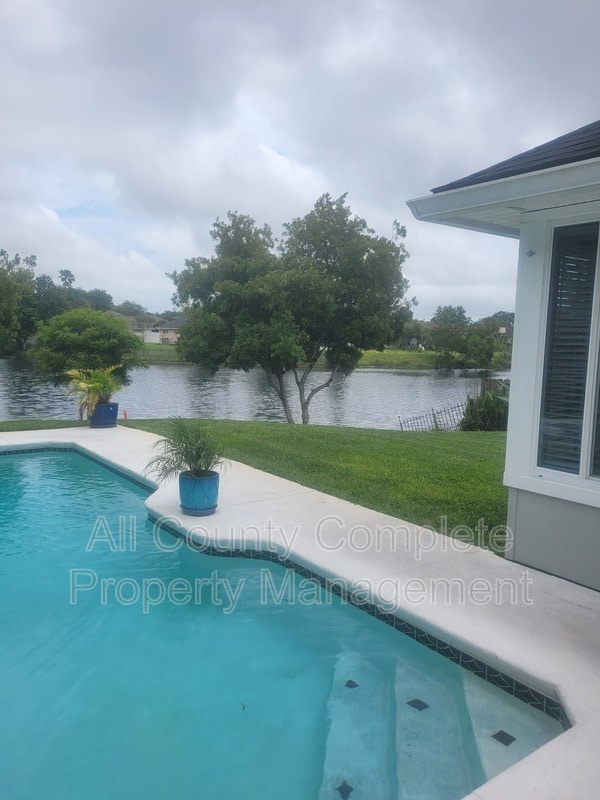 2339 Companion Cir W in Jacksonville, FL - Building Photo - Building Photo