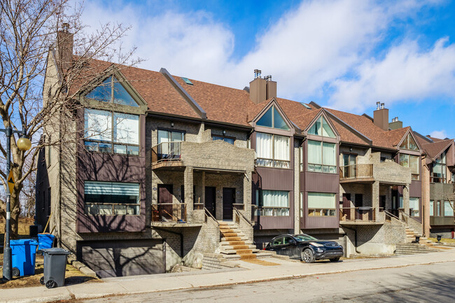 5835 David-Lewis St in Montréal, QC - Building Photo - Building Photo