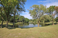 23428 Mallard Ct in Deer Park, IL - Foto de edificio - Building Photo