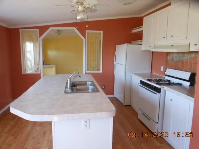 450 Santa Anna St in Port St. Joe, FL - Building Photo - Building Photo