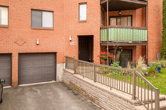 1340 Hyman Blvd in Montréal, QC - Building Photo - Building Photo