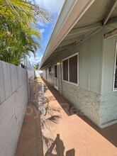 1028 Hooli Pl in Pearl City, HI - Building Photo - Building Photo