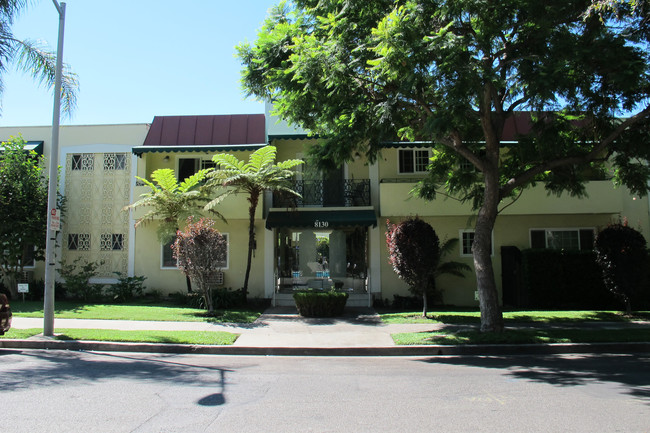 8130 Norton Avenue Apartments in West Hollywood, CA - Building Photo - Building Photo