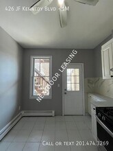 426 John F. Kennedy Blvd in Bayonne, NJ - Building Photo - Building Photo
