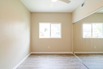 4929 College Ave in San Diego, CA - Building Photo - Building Photo