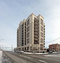 Galleria Tower in Markham, ON - Building Photo