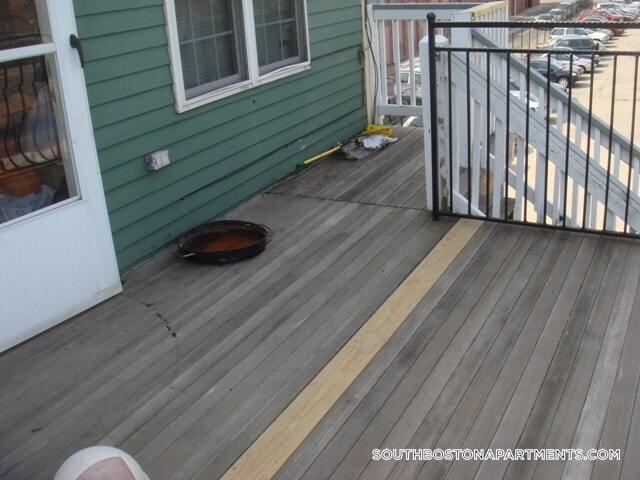 34 Baxter St in Boston, MA - Building Photo