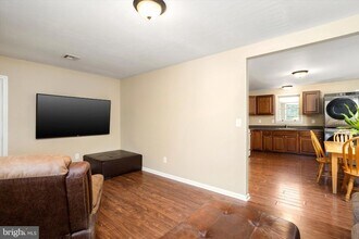 45 Scattergood Ave in Hamilton Township, NJ - Building Photo - Building Photo