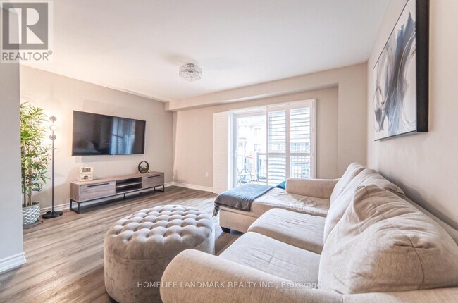 875 Cactus Point in Milton, ON - Building Photo - Building Photo