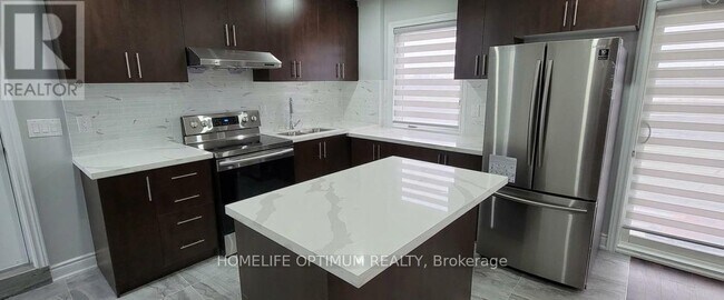 165 Russell Creek Dr in Brampton, ON - Building Photo - Building Photo