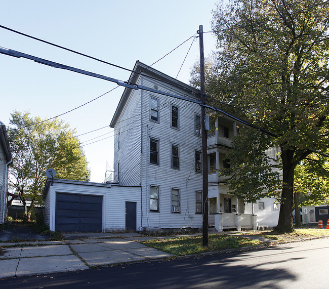 314 Nichols St in Utica, NY - Foto de edificio - Building Photo