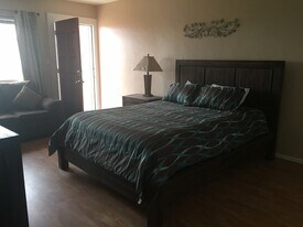 863 Ocean Ln, Unit D in Imperial Beach, CA - Building Photo