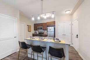 District Vue in Roanoke, VA - Building Photo