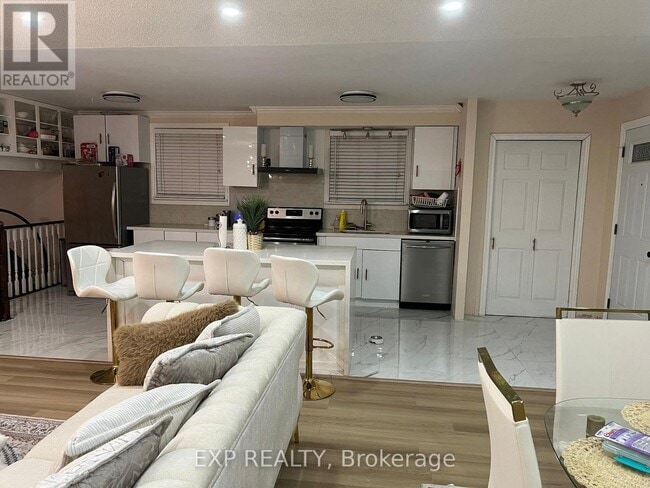 property at 671 Adelaide Ave E