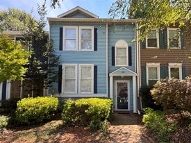 666 Stratford Green in Avondale Estates, GA - Building Photo