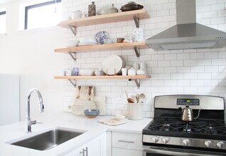 2421 SE Division St in Portland, OR - Building Photo - Building Photo