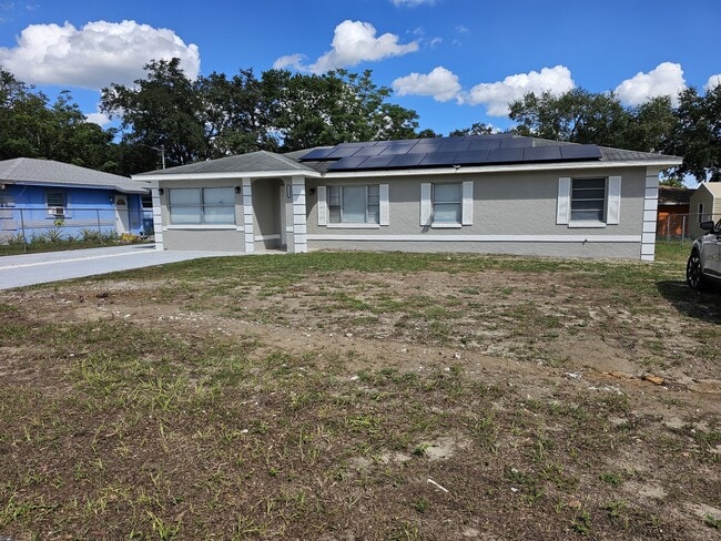 property at 2117 Lemon St