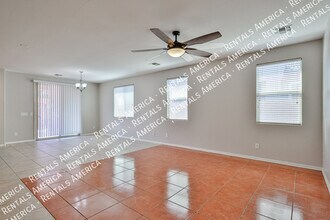 15573 W Laurel Ln in Surprise, AZ - Building Photo - Building Photo