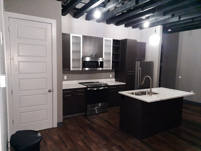 901 9th St, Unit LOFT B