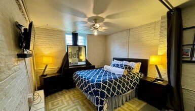 3237 W Thomas St in Chicago, IL - Building Photo - Building Photo