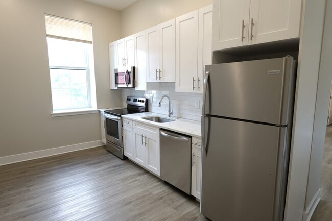 property at 4000 W Girard Ave