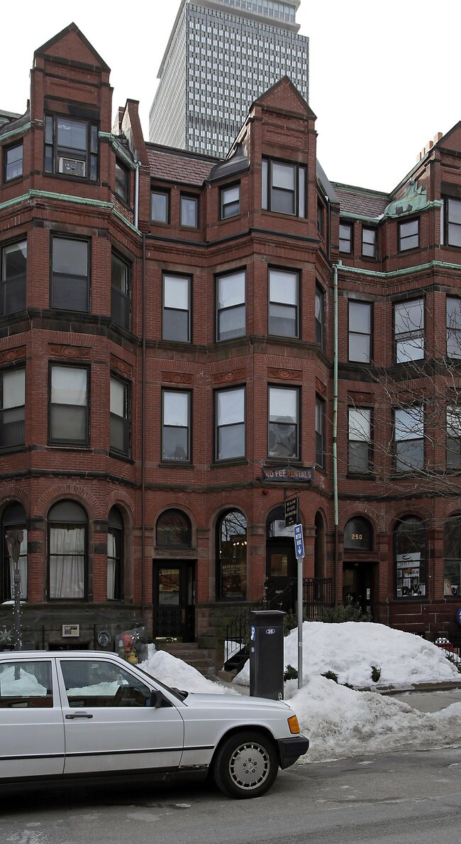 248 Newbury St in Boston, MA - Building Photo - Building Photo