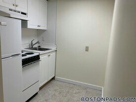 62 Boylston St, Unit 518 in Boston, MA - Building Photo