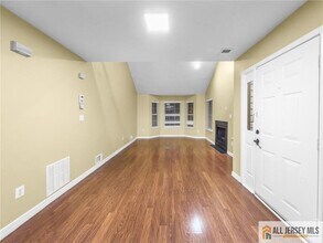 312 Pegasus Rd in Piscataway, NJ - Building Photo - Building Photo