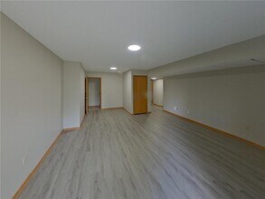 7701 Barbara Ave in Inver Grove Heights, MN - Building Photo - Building Photo
