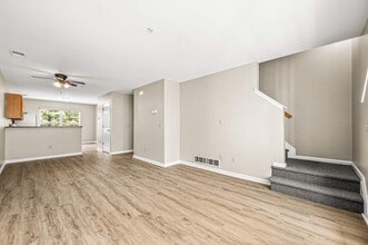 Amber Grove in Lakewood, NJ - Foto de edificio - Building Photo