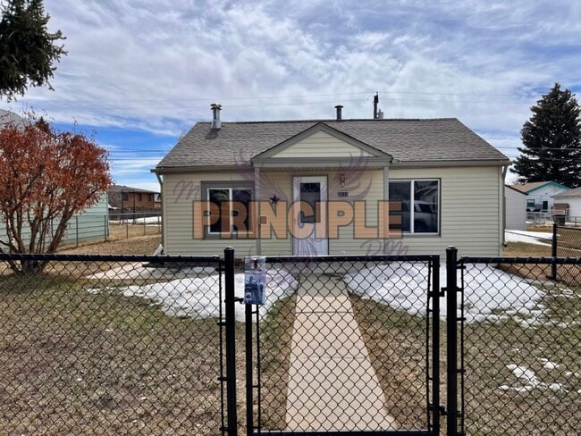 property at 2622 Harvard Ave