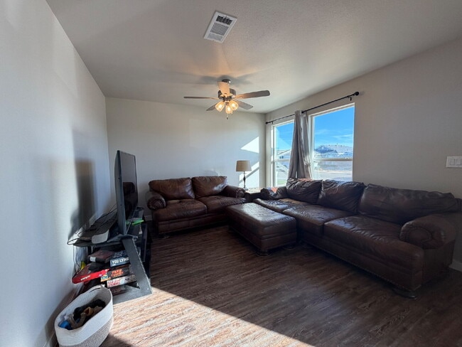 2911 Bryan Ave in Wolfforth, TX - Foto de edificio - Building Photo