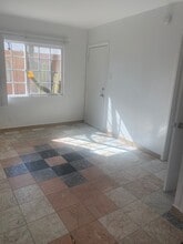 6317 Cahuenga Blvd, Unit 1 in North Hollywood, CA - Building Photo - Building Photo
