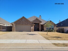 1204 Robinsville Ct in College Station, TX - Building Photo