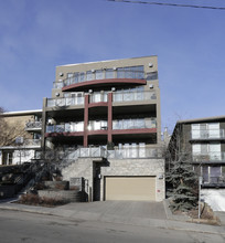 1731 13th St SW in Calgary, AB - Building Photo - Building Photo