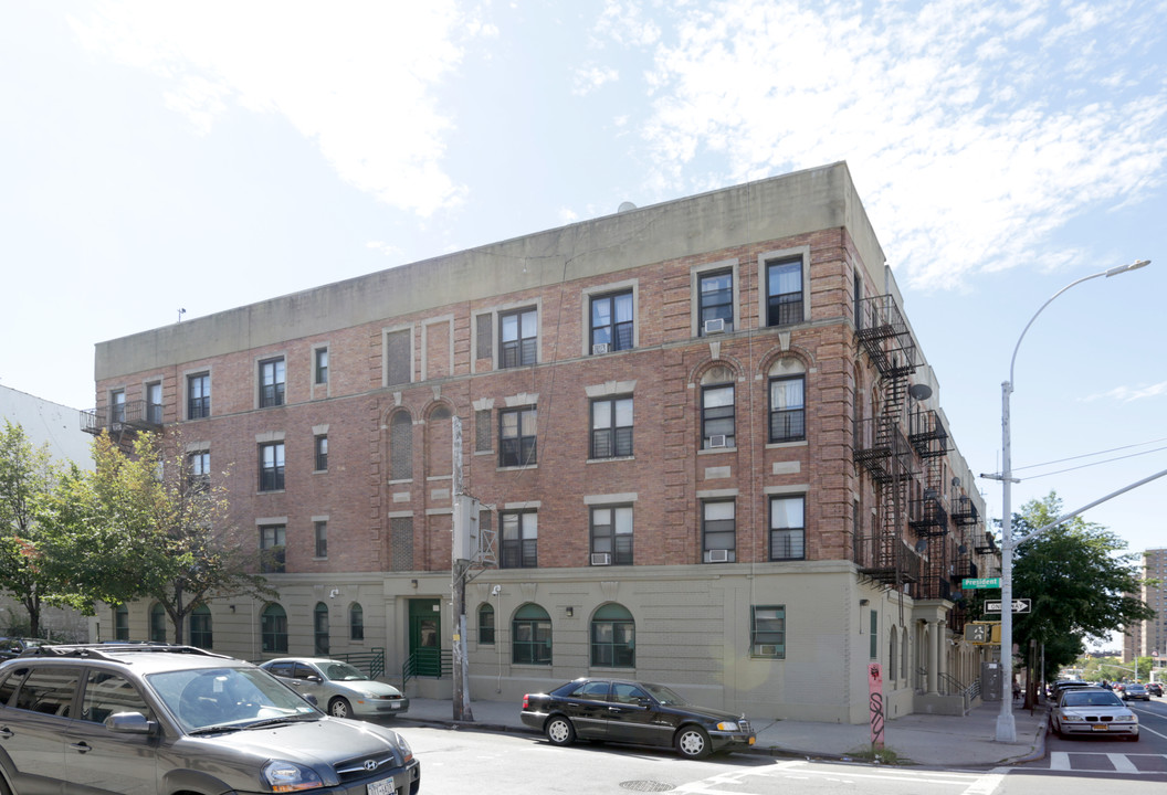 1066 President St in Brooklyn, NY - Building Photo