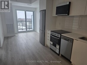 4569 Kingston Rd in Toronto, ON - Building Photo - Building Photo