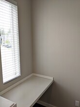 13717 Admiralty Way in Lynnwood, WA - Building Photo - Building Photo