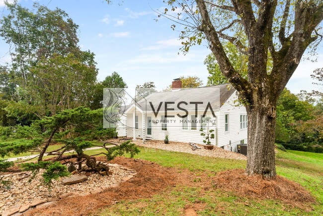 42 Greenhill Ave in Asheville, NC - Building Photo - Building Photo