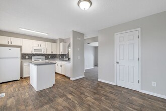 1757 W 5125 S St in Roy, UT - Building Photo - Building Photo