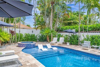 2500 Hibiscus Pl in Fort Lauderdale, FL - Building Photo - Building Photo