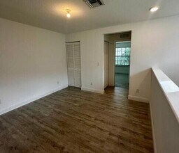 4208 Napoli Lake Dr in Riviera Beach, FL - Building Photo - Building Photo